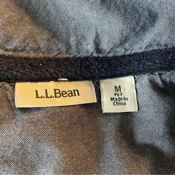 L.L. Bean women’s 4 button 1/4 front sweatshirt size medium gray with blue trim - Picture 3 of 6